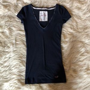 👚Hollister V-neck Shirt👚